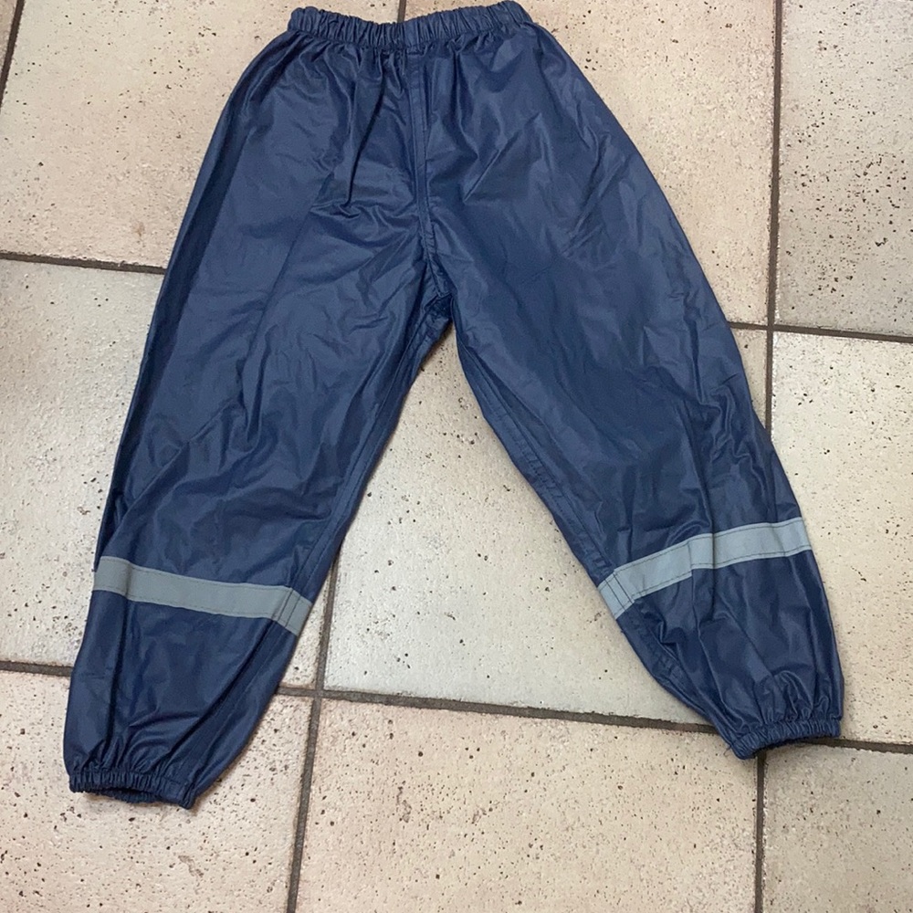 Size 2T rubber splash pants